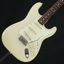 FENDER JAPAN ST62/VSP USED ALDER BODY VINTAGE WHITE W/GIG CASE