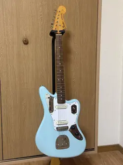 MIJ TRADITIONAL60S JAGUAR