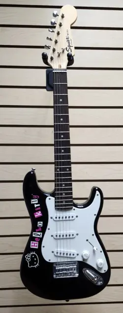 HELLO KITTY (2005) BY FENDER ELECTRIC GUITAR  W/SOFT CASE