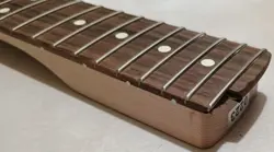 GUITAR NECK CORONA