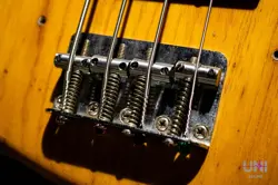 FENDER JAZZ BASS 1975 VINTAGE ELECTRIC BASS GUITAR