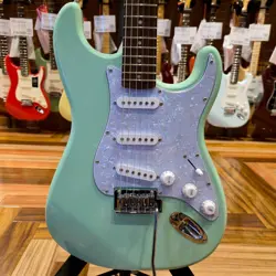 SQUIER BY FENDER AFFINITY STRATOCASTER SURFGREEN 4 5 UPDATED