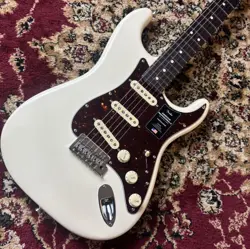FENDER AMERICAN PROFESSIONAL II STRATOCASTER 3.6KG
