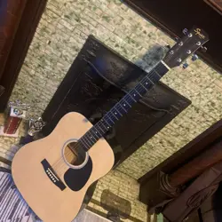  SQUIER FENDER ACOUSTIC