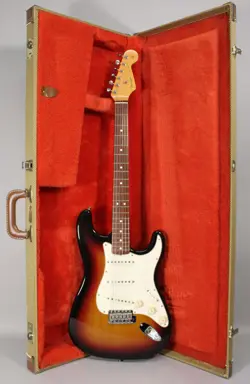 1988 FENDER AVRI