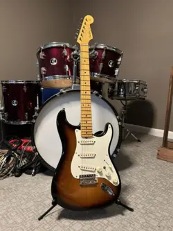 FENDER ERIC JOHNSON STRATOCASTER - 2-COLOR SUNBURST - W/ OHSC