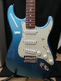 60`STRATCASTER USED