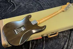 T.M.P FENDER AMERICAN VINTAGE 57 STRATOCASTER TUNE UP 2008S