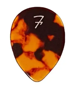 GUITAR PICK -FENDER