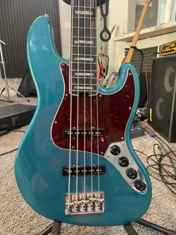 FENDER JAZZ ELITE