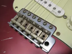STRATOCASTER WITH EMG