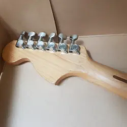 FENDER STRATOCASTER BOLT