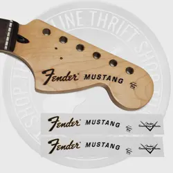 FENDER 70'S MUSTANG