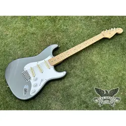 FENDER 1993 FENDER ERIC CLAPTON SIGNATURE STRATOCASTER ELECTRIC GUITAR USED F/S