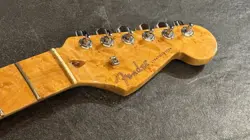 NECK FOR ELECTRIC GUITAR FENDER CUSTOM USA STRATOCASTER NECK FLAME VARITRA GRAIN