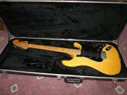 VINTAGE 1979 FENDER STRATOCASTER NATURAL FEATHERWEIGHT 8 1/4 LBS!! EXC