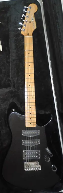 VINTAGE 1980'S SQUIER CONTEMPORARY BULLET HST MADE IN JAPAN W/ ORIG FENDER HSC