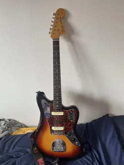 FENDER JAGUAR U060777 ELECTRIC GUITAR FENDER SAFE PACKING!