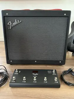 AMP COMBO W/FOOTSWITCH