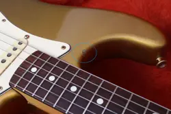 GOLD STRATOCASTER SMITH