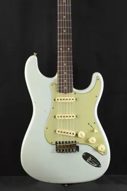 FENDER 1959 STRATOCASTER JOURNEYMAN RELIC SUPER FADED AGED SONIC BLUE 3A