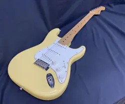 FENDER STRATOCASTER250407