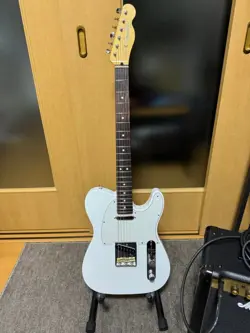 FENDER JAPAN FENDER HYBRID II TELECASTER ELECTRIC GUITAR WHITE WITH SOFT CASE