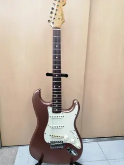 ST62 ELECTRIC GUITAR-01