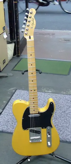 TELECASTER BLONDE/