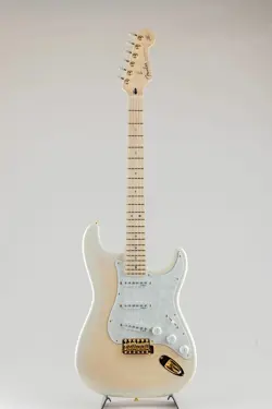 FENDER  EXCLUSIVE RICHIE KOTZEN STRATOCASTER SEE-THROUGH WHITE BURST