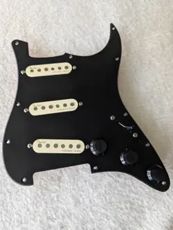 PICKGUARD ULTRA HOT