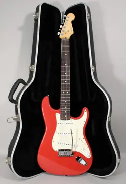 2000 FENDER DELUXE STRATOCASTER FIESTA RED W/OHSC