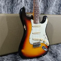 FENDER CUSTOM SHOP 1961 STRATOCASTER JOURNEYMAN RELIC SUNBURST, MASTERBUILT BY D