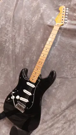 MOD LEFT-HAND ELECTRIC