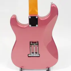 STRATOCASTER BURGUNDY CHAR