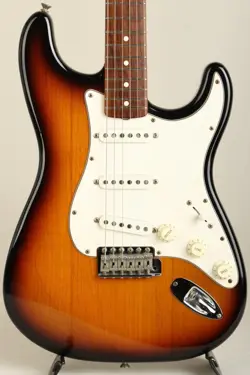 FENDER AMERICAN VINTAGE 62 STRATOCASTER   1994