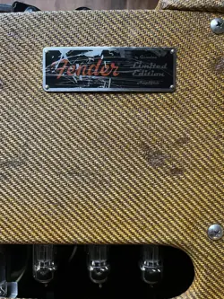 AMP TWEED