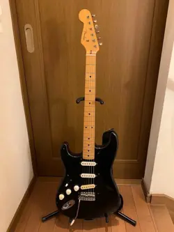 FENDER JAPAN TRADITIONAL '50S LEFT-HANDED FROM JAPAN