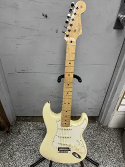 2019 FENDER AMERICAN STRATOCASTER PROFESSIONAL OLYMPIC WHITE RIGHT HAND 