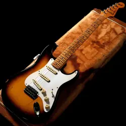 FENDER 1957 STRATOCASTER SUNBURST FROM JAPAN