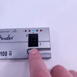 FT-100 CHROMATIC TUNER