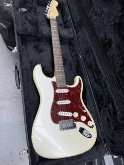 FENDER AMERICAN DELUXE STRATOCASTER 2006 60TH ANNIVERSARY ELECTRIC GUITAR