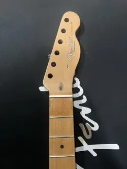 FENDER AMERICAN ROASTED