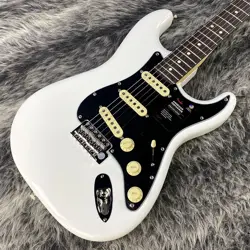 FENDER AMERICAN PERFORMER STRATOCASTER ELECTRIC GUITAR ARCTIC WHITE NEW