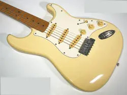 1988-1989 FENDER