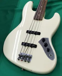 FENDER JAPAN JB62-77FL USED ALDER BODY MAPLENECK ROSEWOOD FINGERBOARD W/SOFTCASE