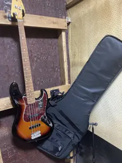 ELECTRIC BASS GUITAR FENDER MEXICO 60S JAZZ VINTERA SERIES BURST S/N MX22233083