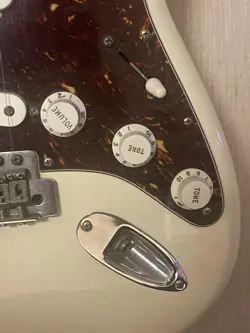 FENDER STRATOCASTER DELUXE