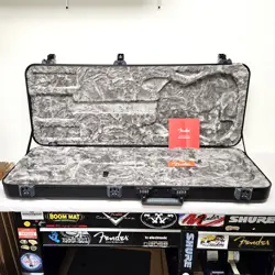 USED FENDER USA PROFESSIONAL STRAT TELE BLACK HARDSHELL CASE ELECTRIC GUITAR