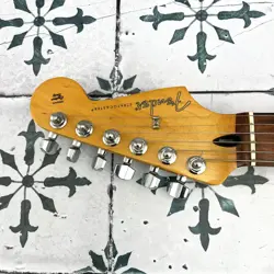 STRATOCASTER WITH PAU